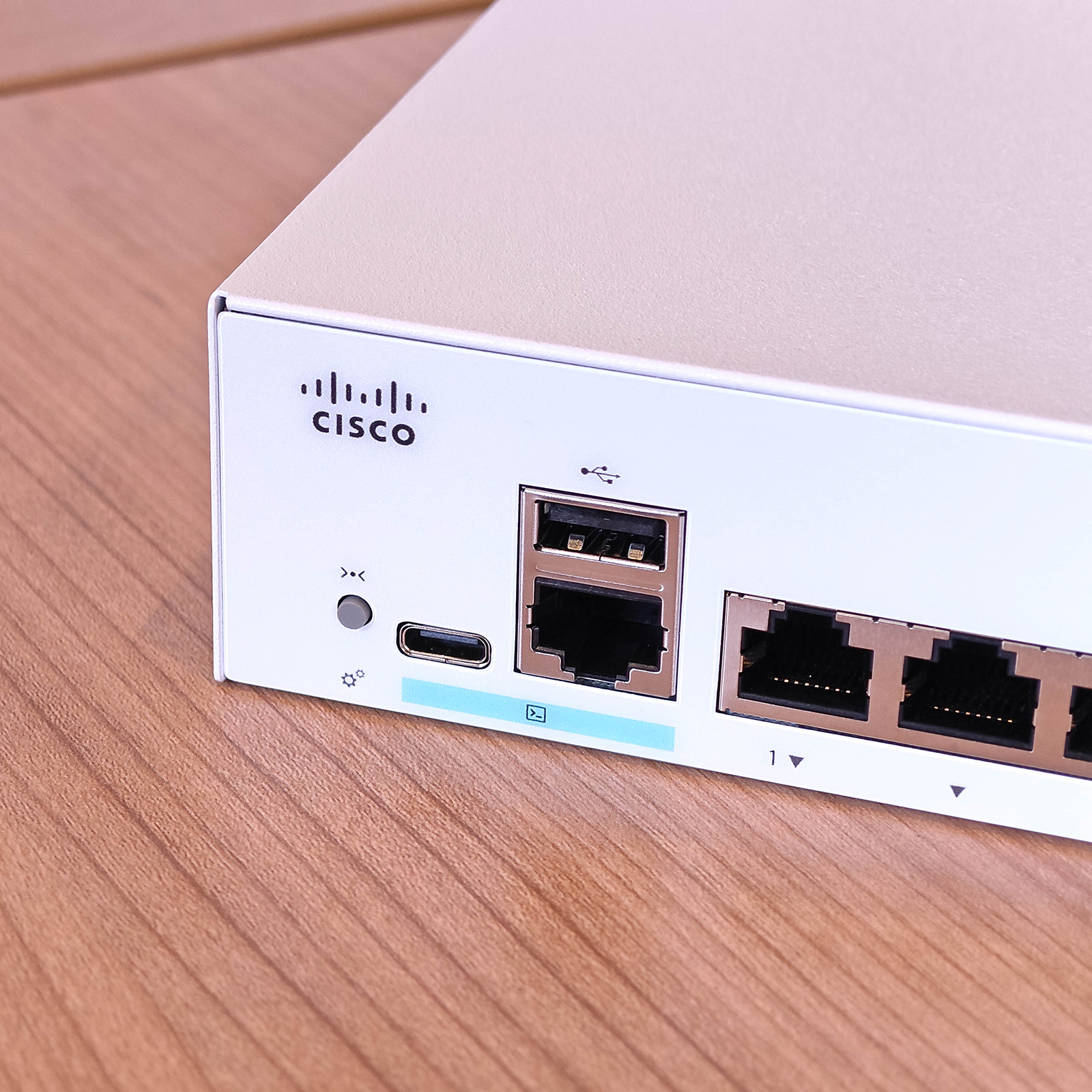 C1300-8T-E-2G] Cisco Catalyst 1300 8 port